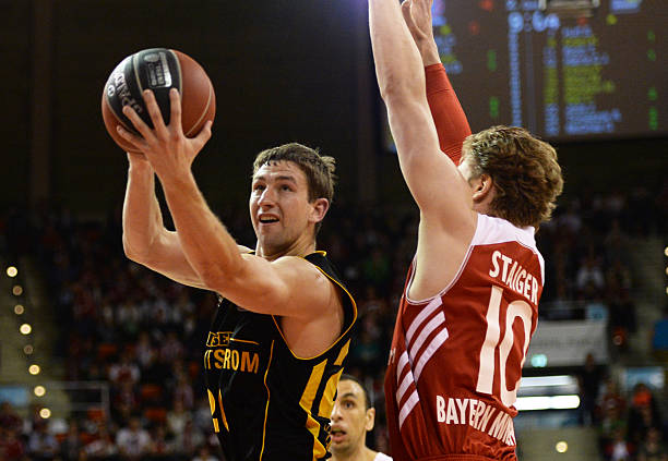 向于引入年 向于引入年