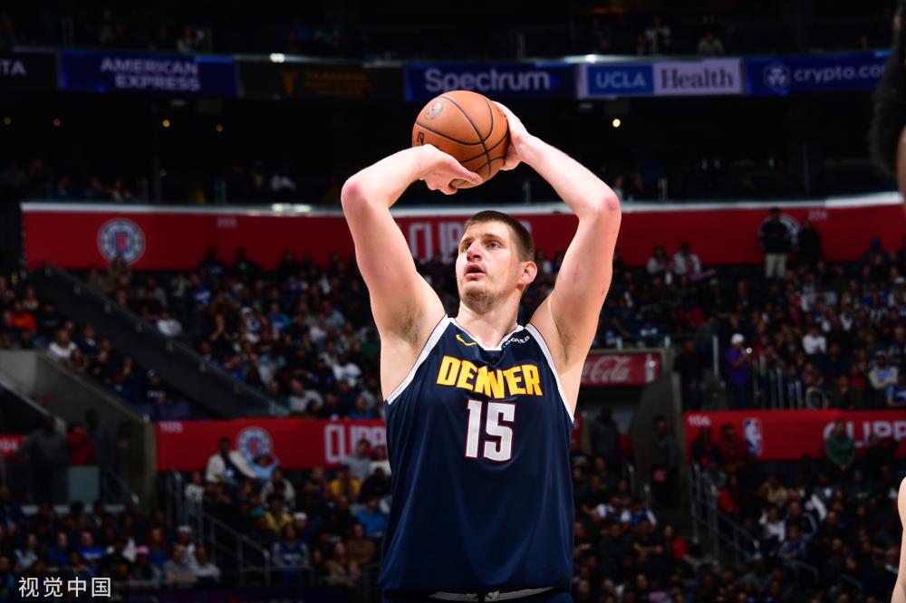 手时略显吃 手时略显吃